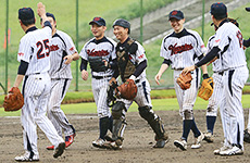 第29回 第1日　社会人IT軟式野球リーグの試合模様